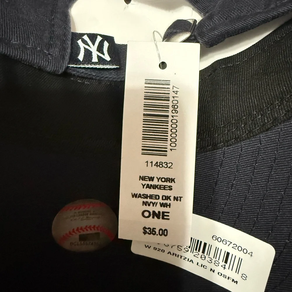 Aritzia New Era New York Yankees 9TWENTY Hat NWT